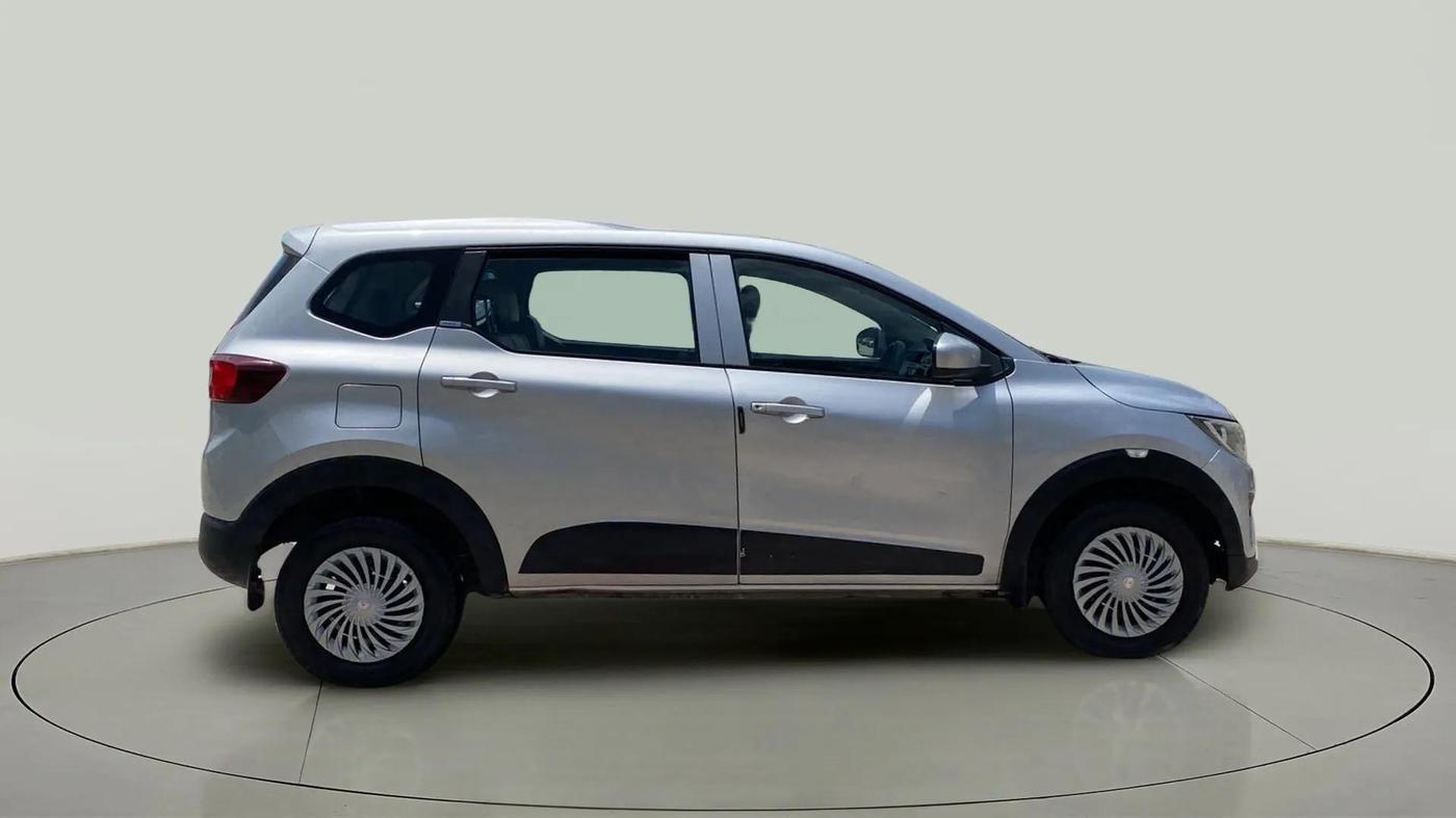 2019 Renault TRIBER RXL MT, Petrol, Manual, 83,217 km, Right Side