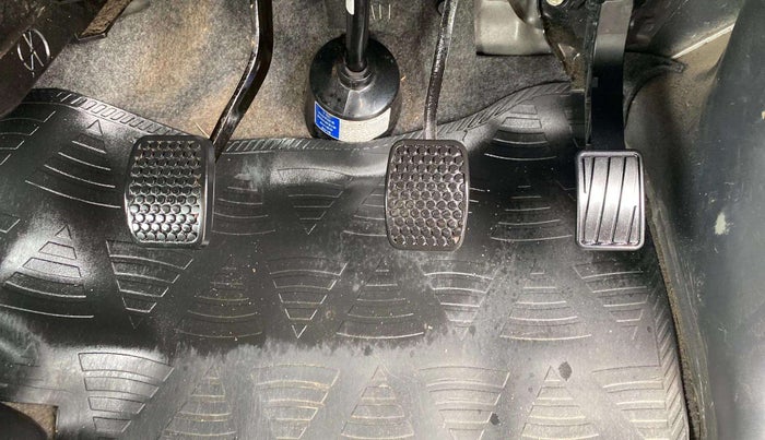 2023 Maruti Eeco 5 STR AC CNG, CNG, Manual, 16,215 km, Pedals