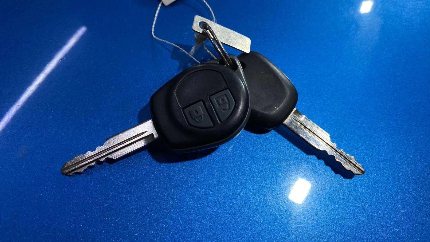 2023 Maruti Alto VXI PLUS, Petrol, Manual, 8,596 km, Key Close Up