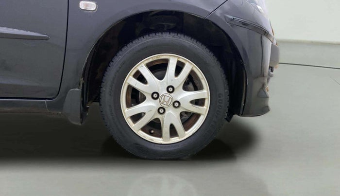 2014 Honda Brio VX AT, Petrol, Automatic, 32,064 km, Right Front Wheel