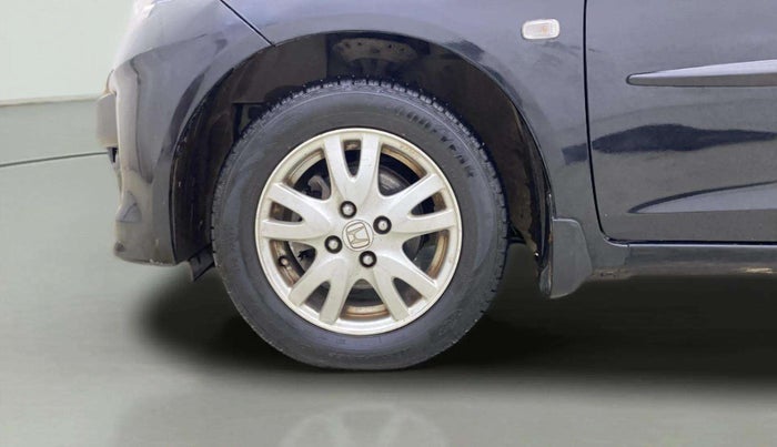 2014 Honda Brio VX AT, Petrol, Automatic, 32,064 km, Left Front Wheel