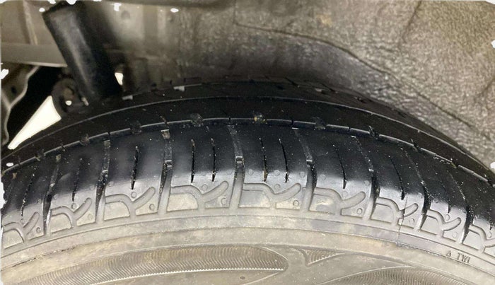2013 Maruti Wagon R 1.0 VXI, Petrol, Manual, 78,099 km, Right Rear Tyre Tread