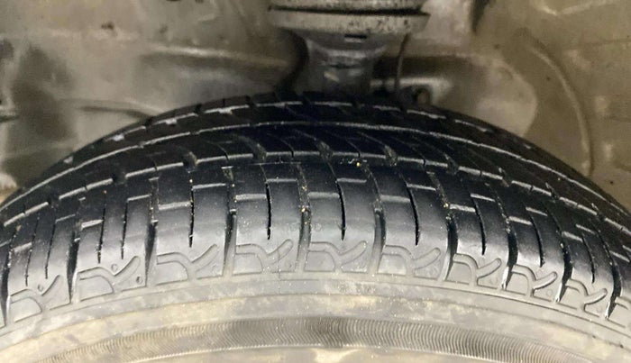 2013 Maruti Wagon R 1.0 VXI, Petrol, Manual, 78,099 km, Left Front Tyre Tread