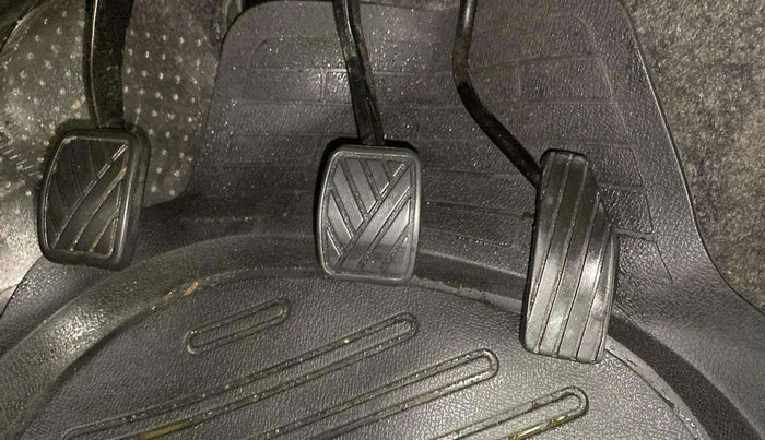 2013 Maruti Wagon R 1.0 VXI, Petrol, Manual, 78,099 km, Pedals
