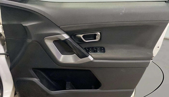 2020 Tata Harrier XT PLUS 2.0L KRYOTEC, Diesel, Manual, 99,677 km, Driver Side Door Panels Control