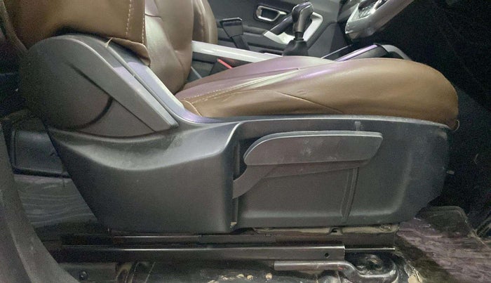 2020 Tata Harrier XT PLUS 2.0L KRYOTEC, Diesel, Manual, 99,677 km, Driver Side Adjustment Panel
