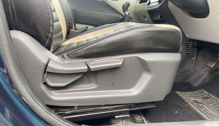 2021 Hyundai GRAND I10 NIOS SPORTZ 1.2 KAPPA VTVT, Petrol, Manual, 32,985 km, Driver Side Adjustment Panel