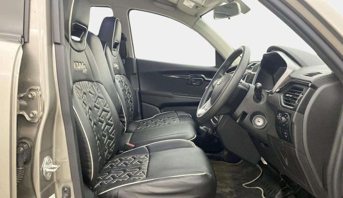 2019 Mahindra KUV 100 NXT K8 P 6 STR, Petrol, Manual, 13,446 km, Right Side Front Door Cabin