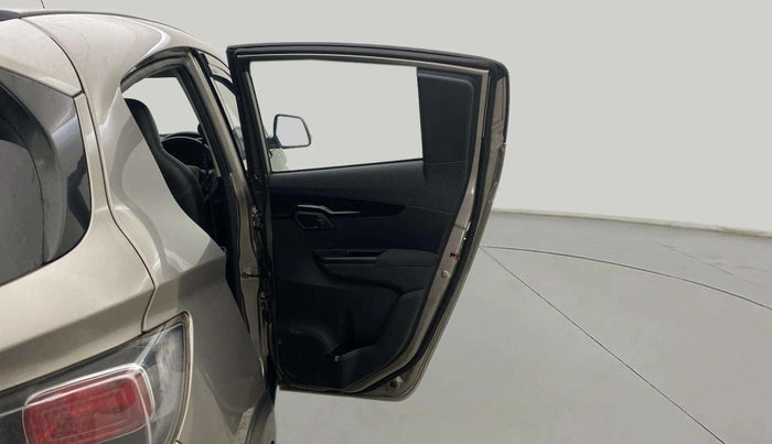 2019 Mahindra KUV 100 NXT K8 P 6 STR, Petrol, Manual, 13,446 km, RHS Rear Door