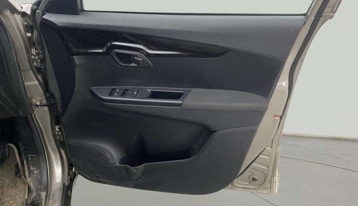 2019 Mahindra KUV 100 NXT K8 P 6 STR, Petrol, Manual, 13,446 km, Driver Side Door Panels Control