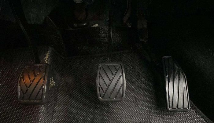 2020 Maruti Baleno ZETA PETROL 1.2, Petrol, Manual, 20,223 km, Pedals