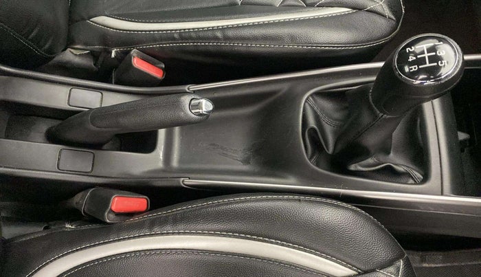 2020 Maruti Baleno ZETA PETROL 1.2, Petrol, Manual, 20,223 km, Gear Lever