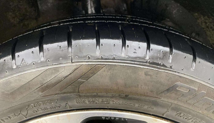2020 Maruti Baleno ZETA PETROL 1.2, Petrol, Manual, 20,223 km, Right Front Tyre Tread