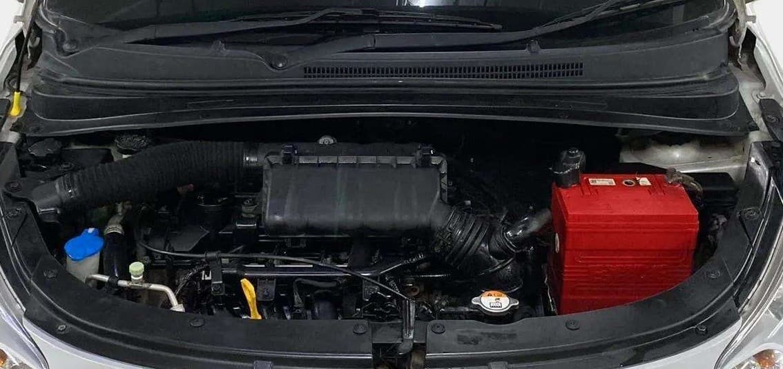 2013 Hyundai i10 SPORTZ 1.2, Petrol, Manual, 19,259 km, Engine View