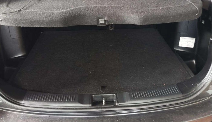 2018 Maruti S Cross ZETA 1.3, Diesel, Manual, 58,406 km, Boot Open Zoomed View