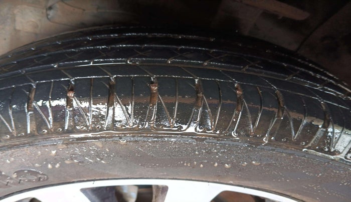 2018 Maruti S Cross ZETA 1.3, Diesel, Manual, 58,406 km, Left Front Tyre Tread