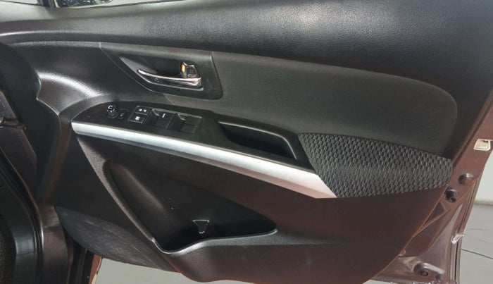 2018 Maruti S Cross ZETA 1.3, Diesel, Manual, 58,406 km, Driver Side Door Panels Control