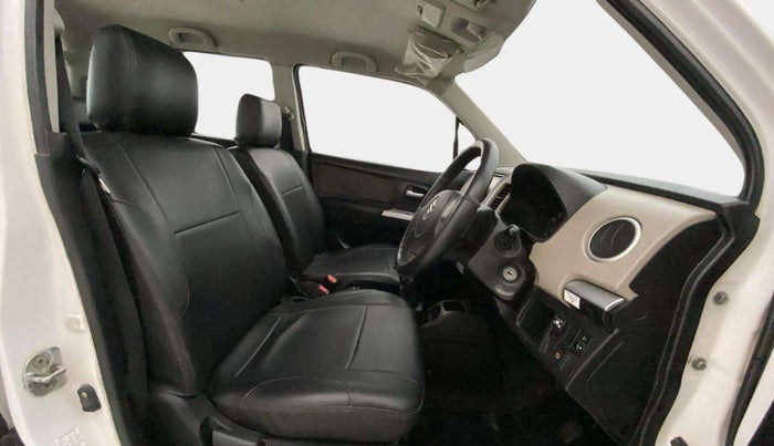 2015 Maruti Wagon R 1.0 LXI, CNG, Manual, 98,795 km, Right Side Front Door Cabin
