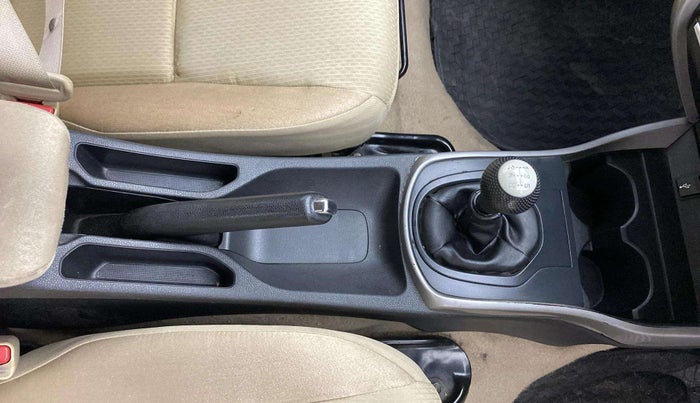 2018 Honda City 1.5L I-VTEC V MT, Petrol, Manual, 86,079 km, Gear Lever