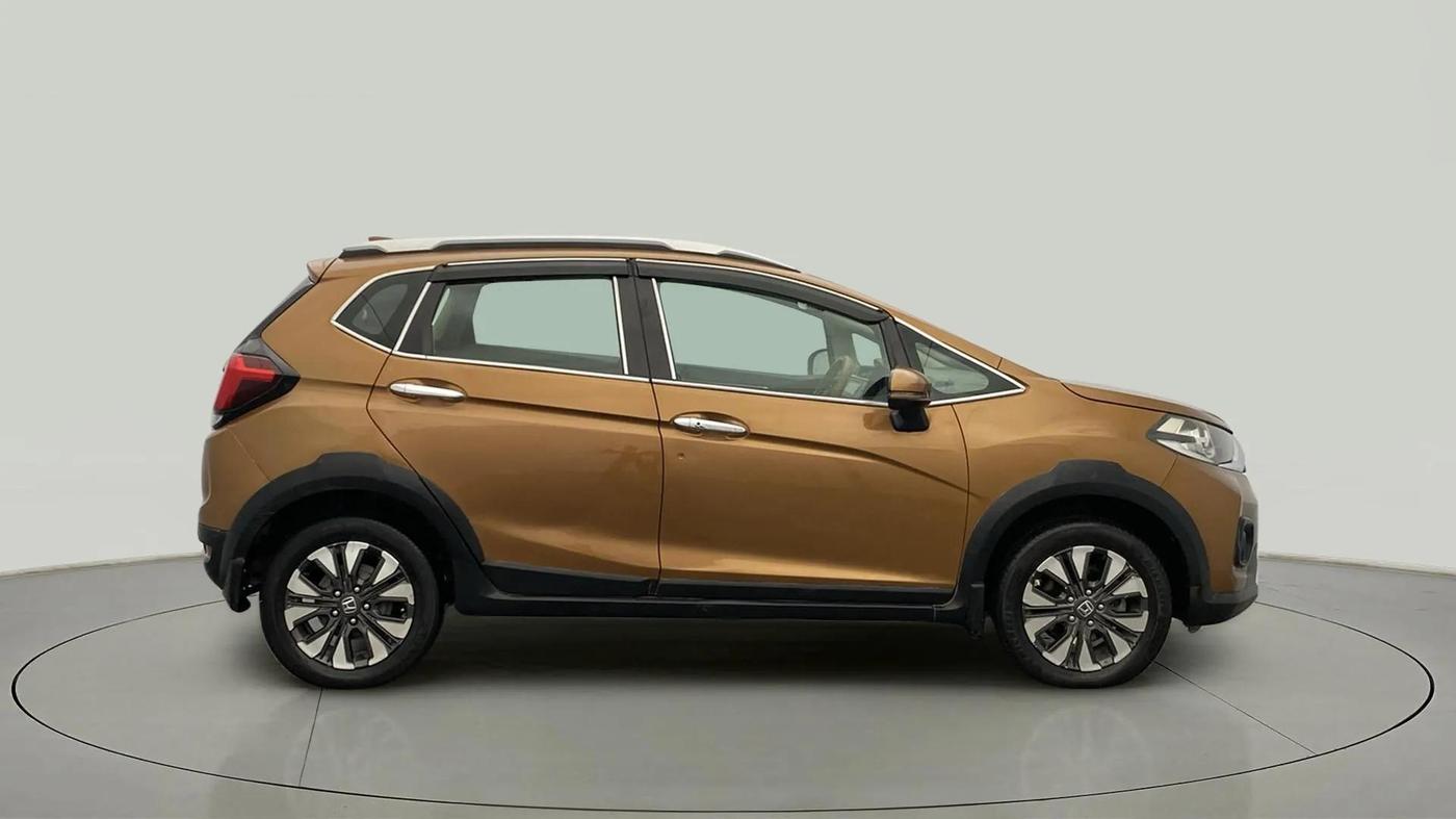 2021 Honda WR-V 1.5L I-DTEC VX MT, Diesel, Manual, 74,497 km, Right Side View