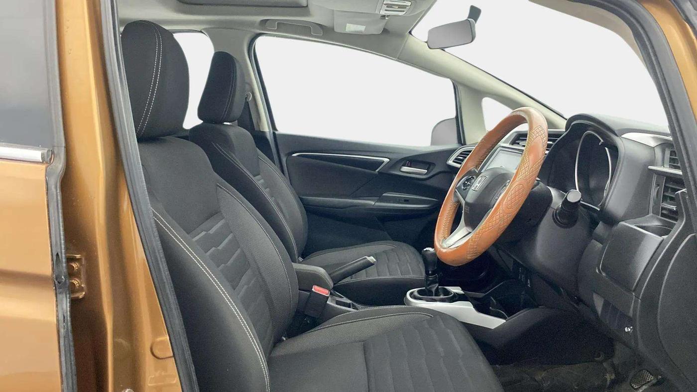 2021 Honda WR-V 1.5L I-DTEC VX MT, Diesel, Manual, 74,497 km, Right Side Front Door Cabin