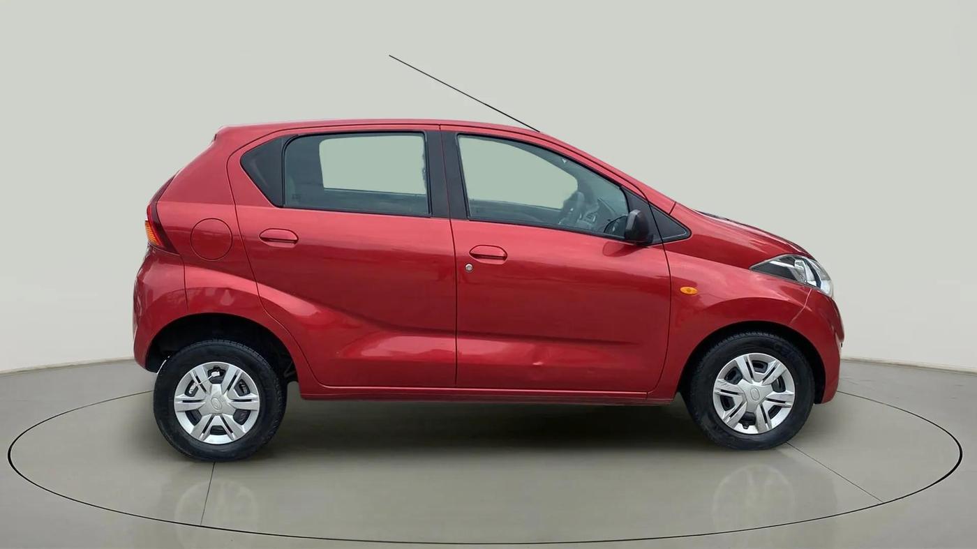2019 Datsun Redi Go S 1.0 AMT, Petrol, Automatic, 30,508 km, Right Side View
