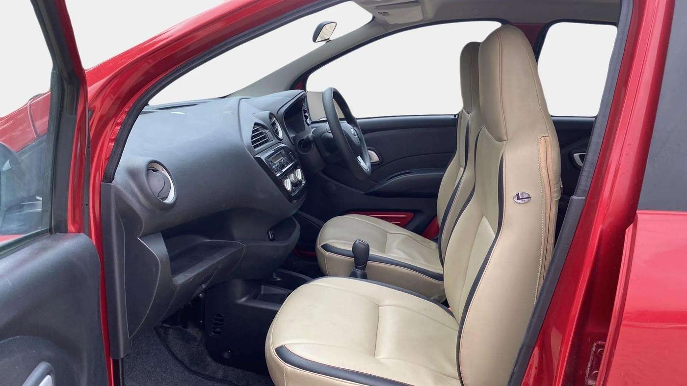 2019 Datsun Redi Go S 1.0 AMT, Petrol, Automatic, 30,508 km, Right Side Front Door Cabin