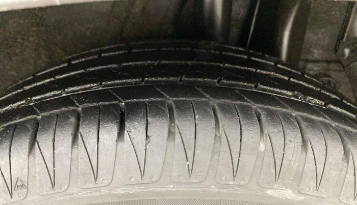 2022 KIA SONET HTK PLUS 1.2, Petrol, Manual, 18,077 km, Left Rear Tyre Tread