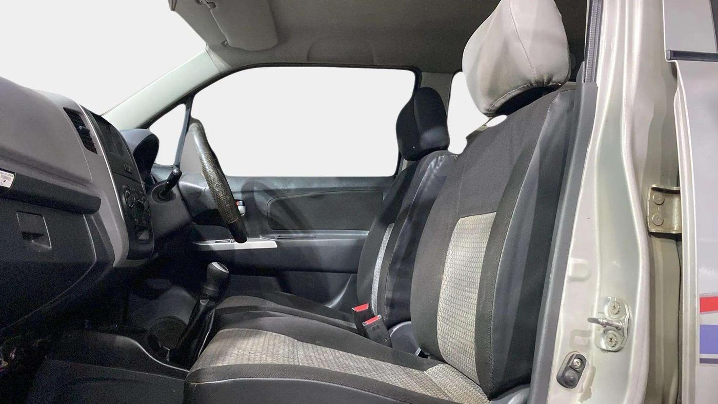 2012 Maruti Wagon R 1.0 LXI, Petrol, Manual, 37,980 km, Right Side Front Door Cabin
