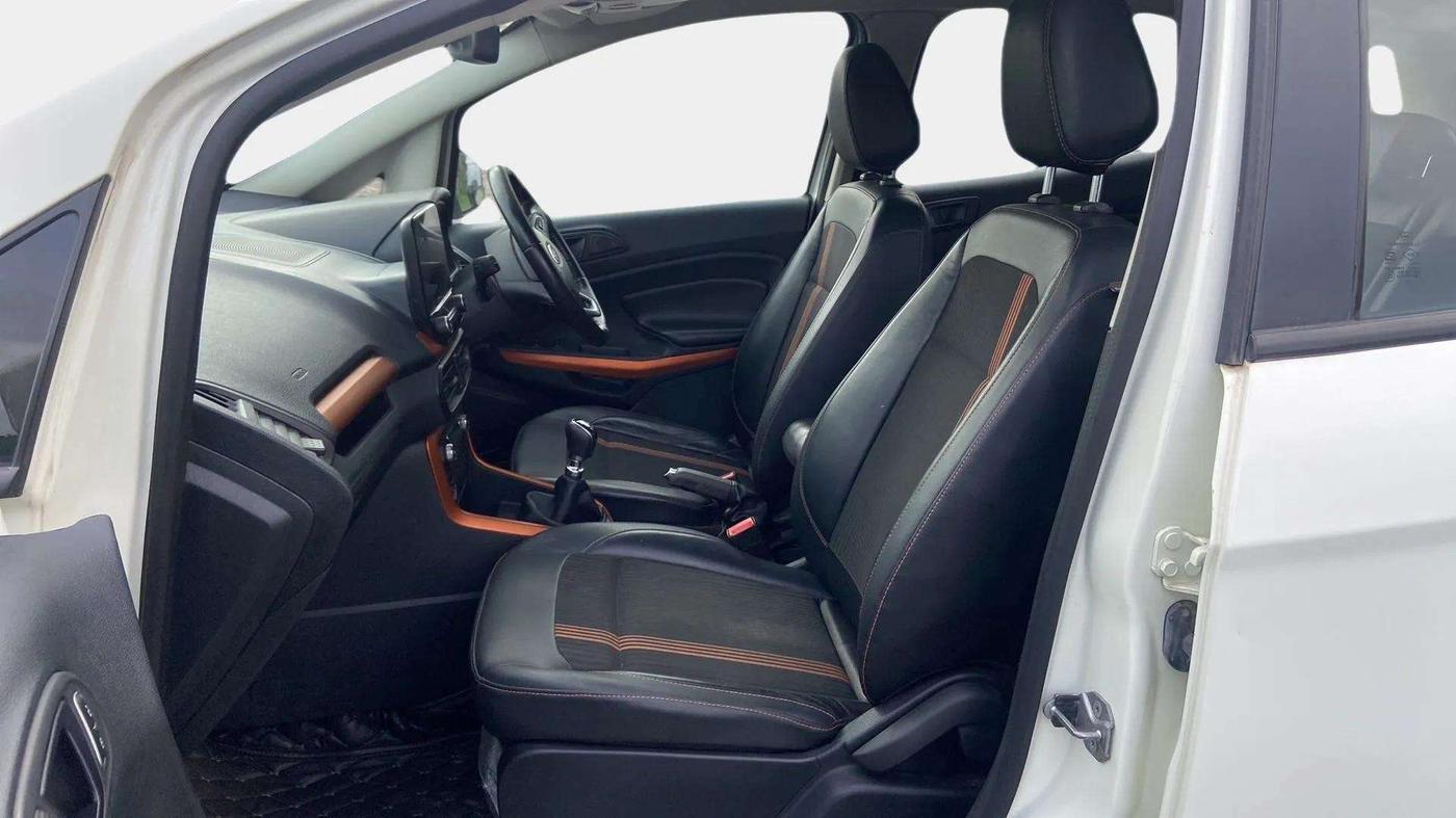 2019 Ford Ecosport TITANIUM 1.0L ECOBOOST SPORTS(SUNROOF), Petrol, Manual, 62,650 km, Right Side Front Door Cabin
