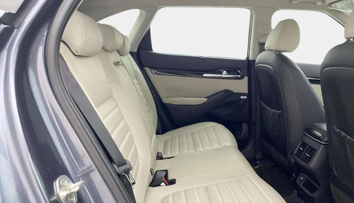 2019 KIA SELTOS GTX PLUS 1.4 PETROL, Petrol, Manual, 32,783 km, Right Side Rear Door Cabin