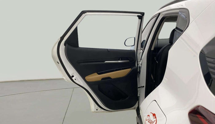 2024 KIA SONET HTX 1.5 AT, Diesel, Automatic, 37,702 km, LHS Rear Door