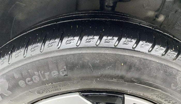 2024 KIA SONET HTX 1.5 AT, Diesel, Automatic, 37,702 km, Left Front Tyre Tread