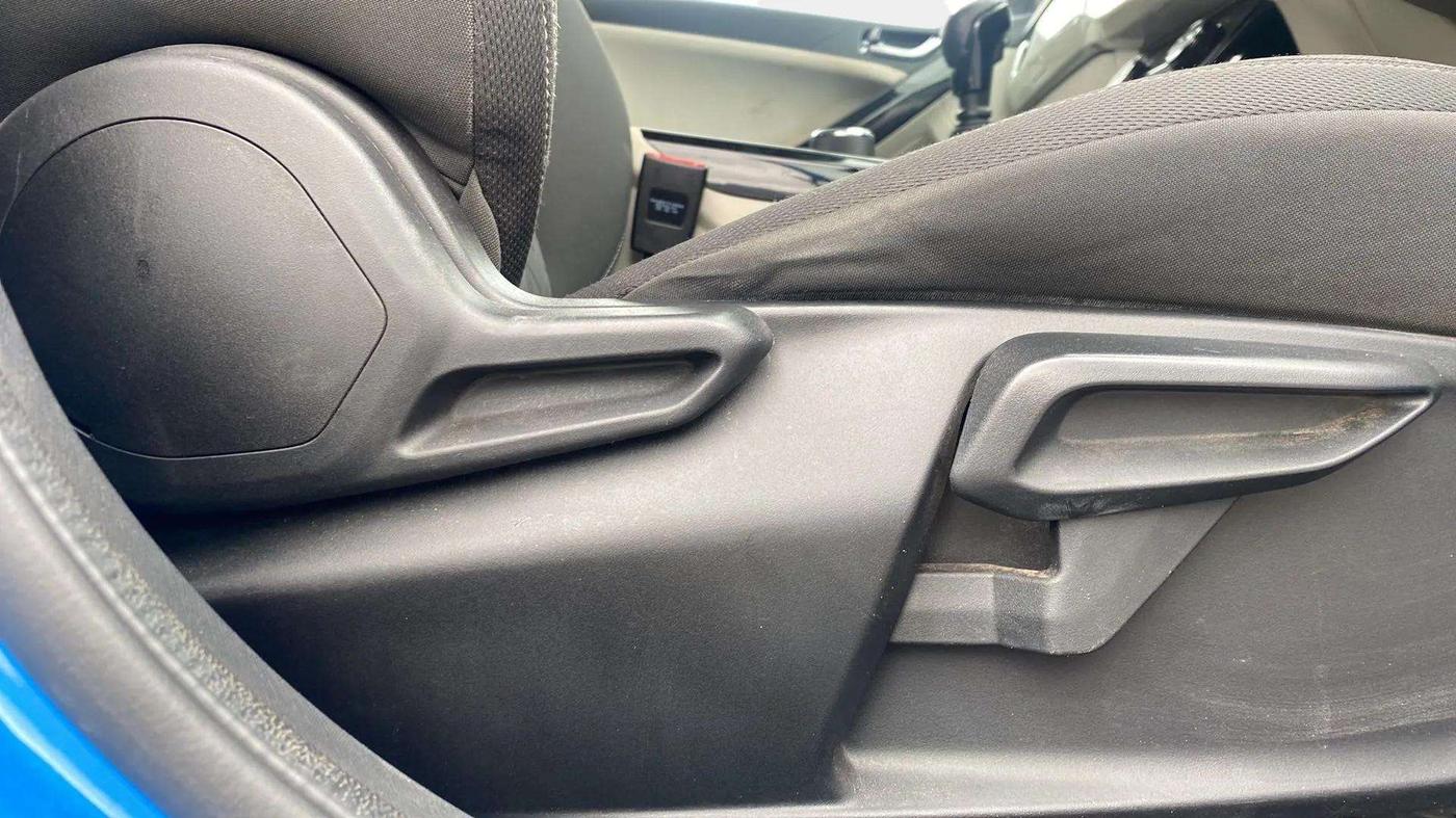 2020 Tata NEXON XZ PLUS PETROL, Petrol, Manual, 43,543 km, Driver Side Adjustment Panel