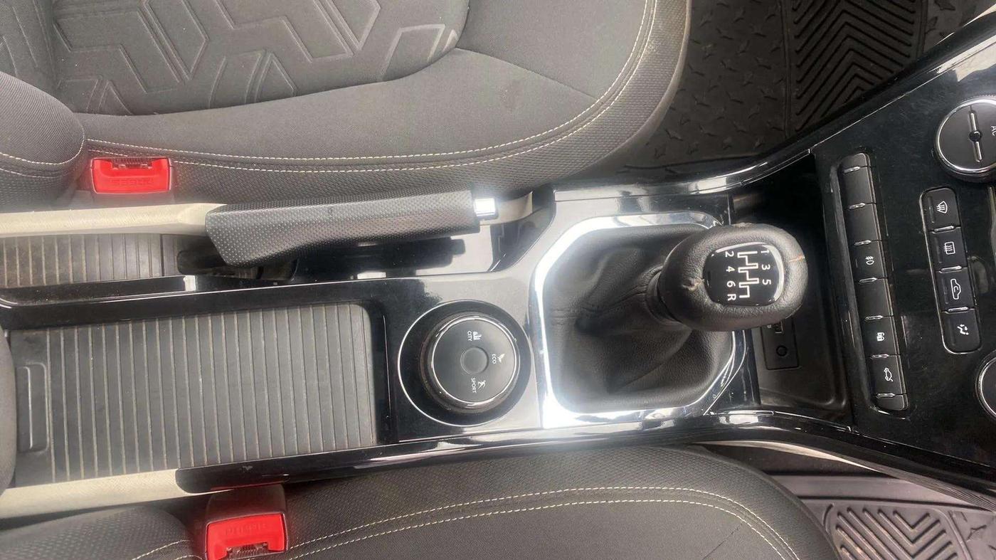 2020 Tata NEXON XZ PLUS PETROL, Petrol, Manual, 43,543 km, Gear Lever