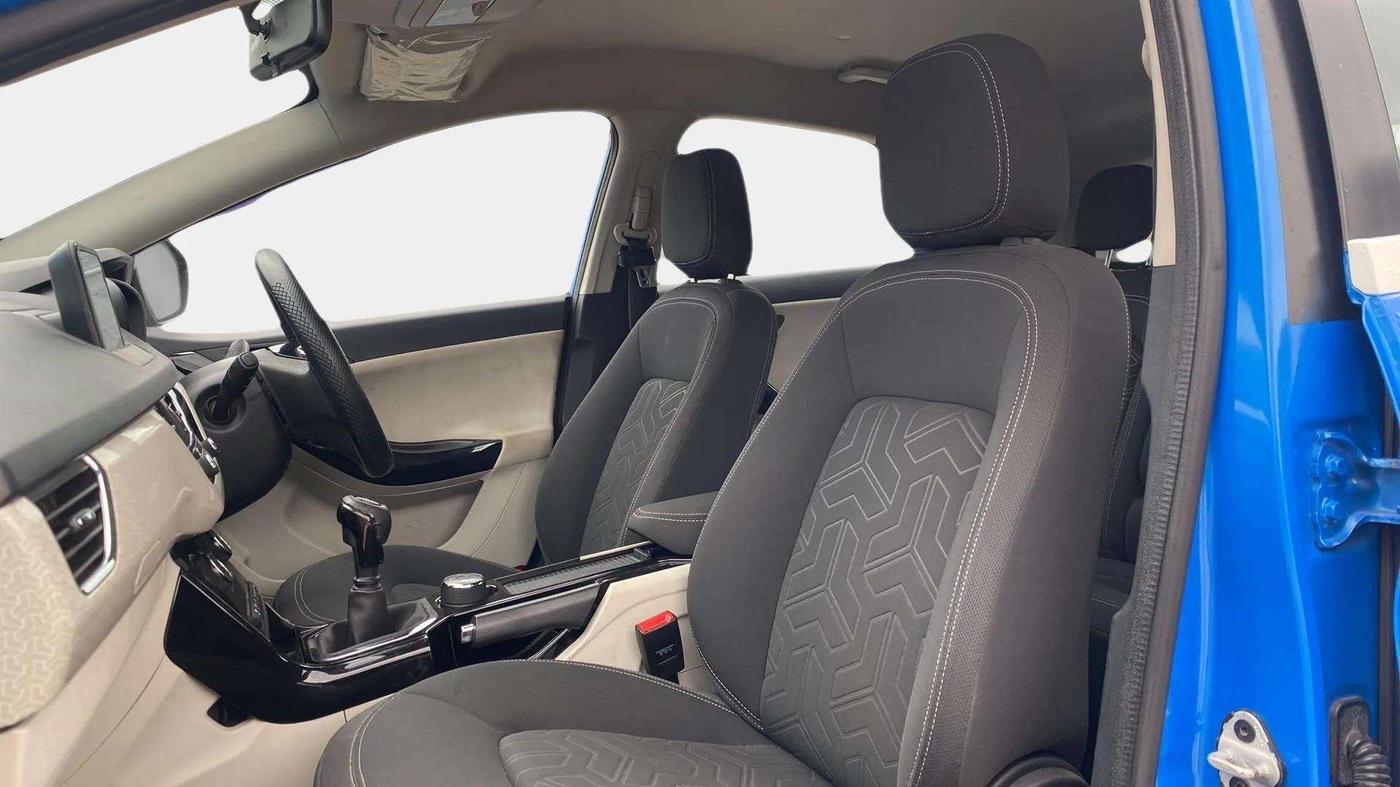 2020 Tata NEXON XZ PLUS PETROL, Petrol, Manual, 43,543 km, Right Side Front Door Cabin