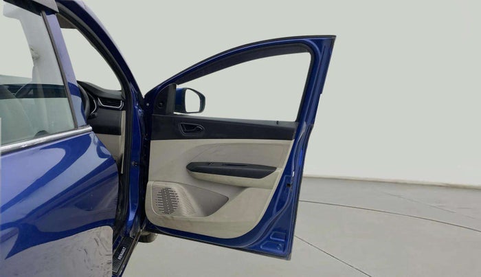 2020 Renault TRIBER RXL MT, Petrol, Manual, 35,737 km, RHS Front Door