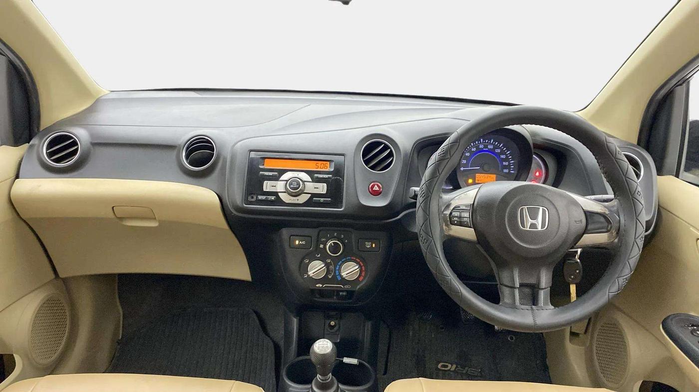 2015 Honda Brio S MT, Petrol, Manual, 54,489 km, Dashboard