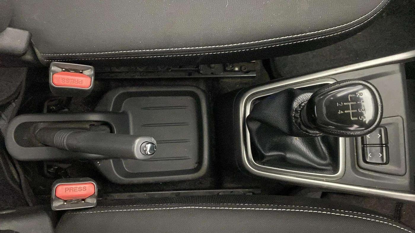 2020 Datsun Redi Go T(O) 1.0, Petrol, Manual, 48,796 km, Gear Lever
