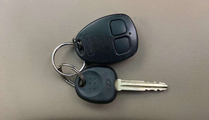 2012 Hyundai i10 MAGNA 1.2, Petrol, Manual, 68,248 km, Key Close Up