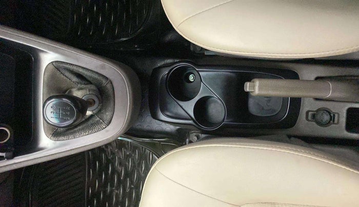 2012 Hyundai i10 MAGNA 1.2, Petrol, Manual, 68,248 km, Gear Lever