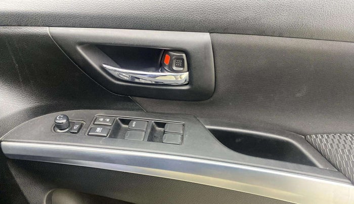2017 Maruti S Cross ZETA 1.3, Diesel, Manual, 25,747 km, Driver Side Door Panels Control