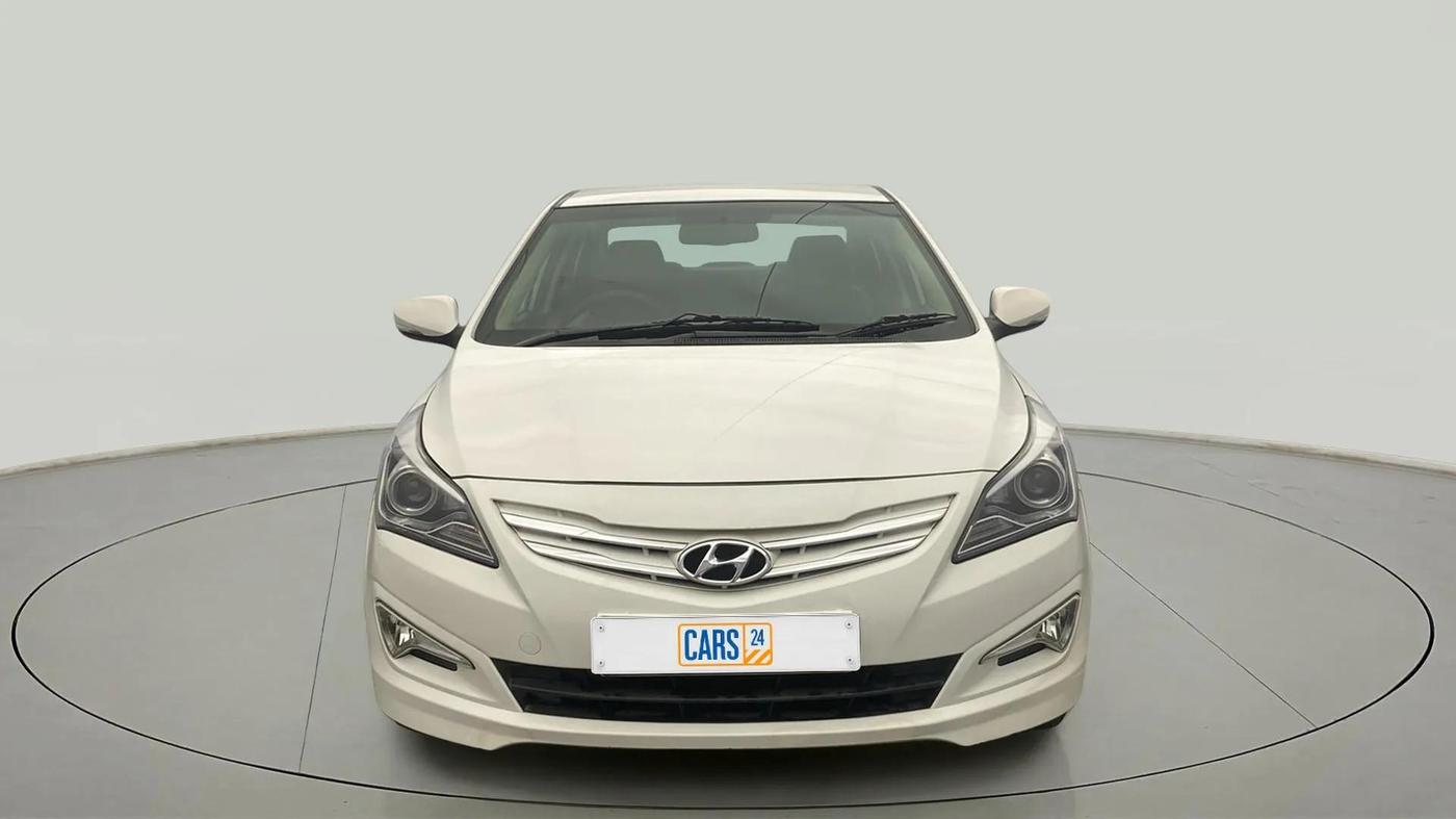 2016 Hyundai Verna FLUIDIC 4S 1.6 VTVT SX, Petrol, Manual, 35,707 km, Front