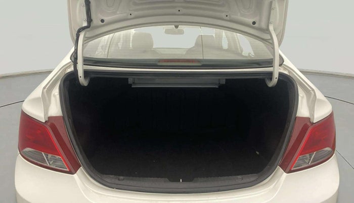2016 Hyundai Verna FLUIDIC 4S 1.6 VTVT SX, Petrol, Manual, 35,707 km, Boot Open Zoomed View