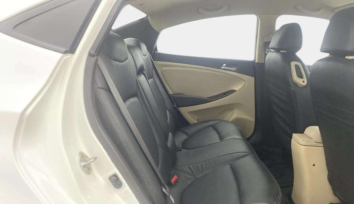 2016 Hyundai Verna FLUIDIC 4S 1.6 VTVT SX, Petrol, Manual, 35,707 km, Right Side Rear Door Cabin