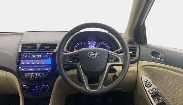 2016 Hyundai Verna FLUIDIC 4S 1.6 VTVT SX, Petrol, Manual, 35,707 km, Steering Wheel Close Up