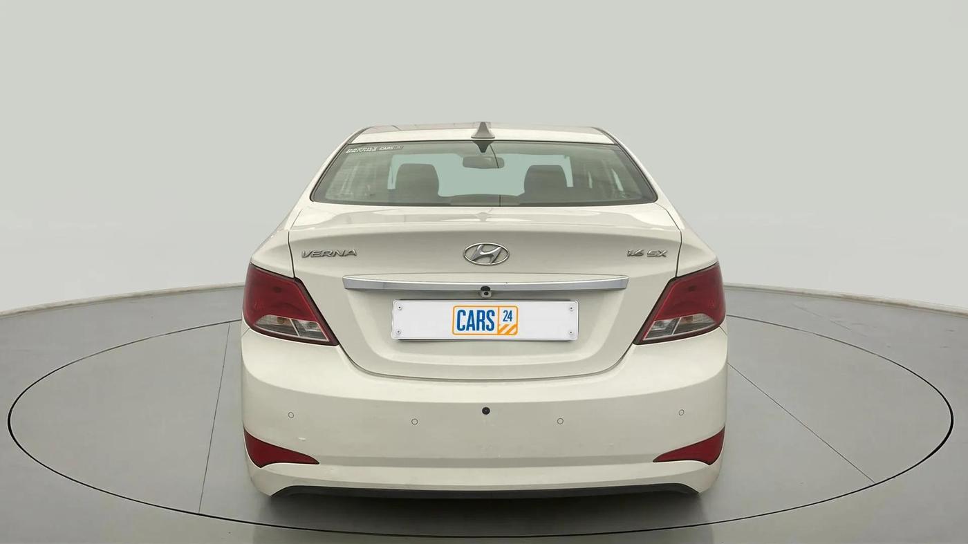 2016 Hyundai Verna FLUIDIC 4S 1.6 VTVT SX, Petrol, Manual, 35,707 km, Back/Rear