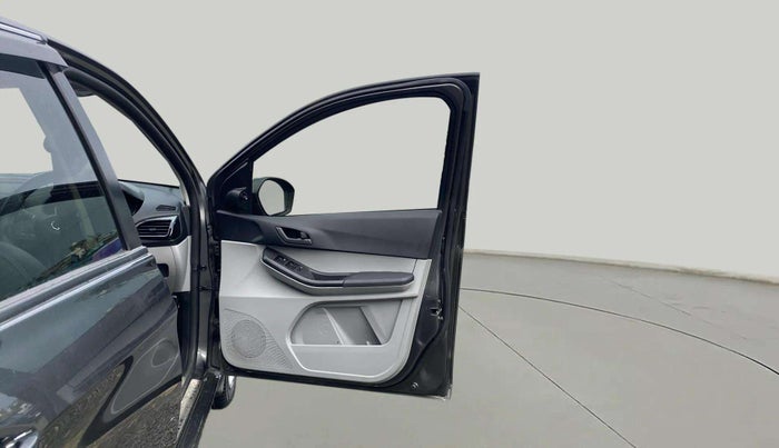 2023 Tata Tiago XTA PETROL, Petrol, Automatic, 8,087 km, RHS Front Door