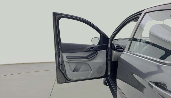 2021 Tata Tiago XT PETROL, Petrol, Manual, 29,906 km, LHS Front Door