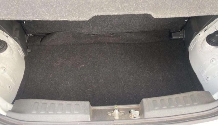 2024 Maruti Alto K10 LXi(O), Petrol, Manual, 1,977 km, Boot Inside